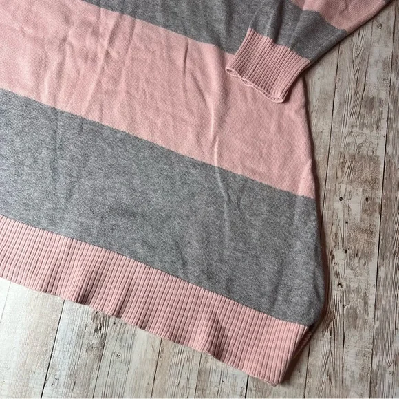 💚Vince Camuto asymmetrical sweater - Picture 3 of 6